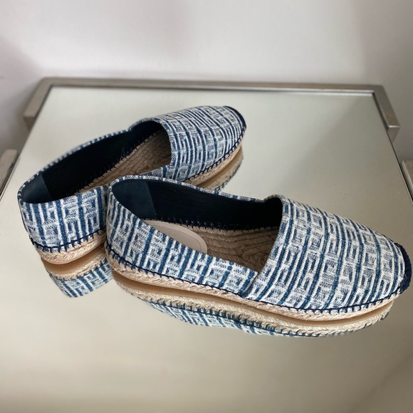 New GIVENCHY ESPADRILLES WITH MONOGRAM 40 $750 - Picture 8 of 13